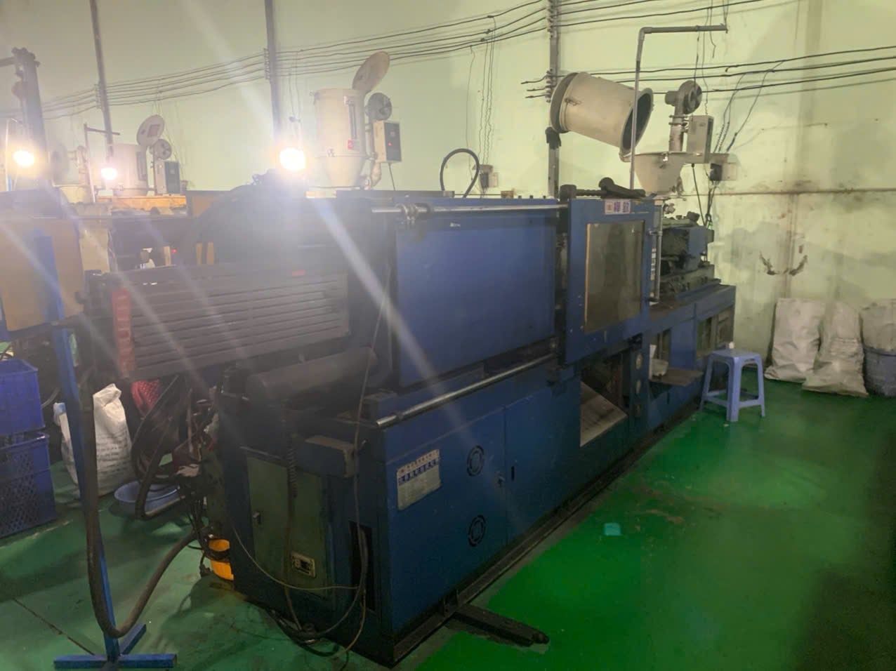 Injection molding machine 3
